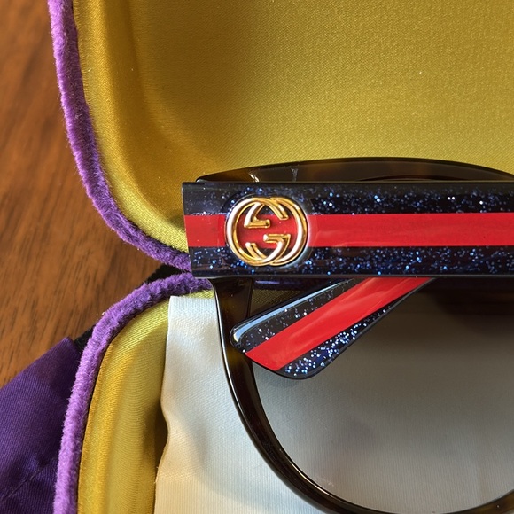 Gucci Tortoiseshell and Striped Sparkly Sunglasses - Picture 13 of 15